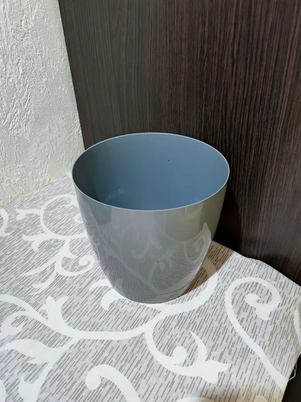 🪴 Пластиковий горщик для квітів Form-Plastic Toscana (3 л, 17 см) — Сірий / Б/В